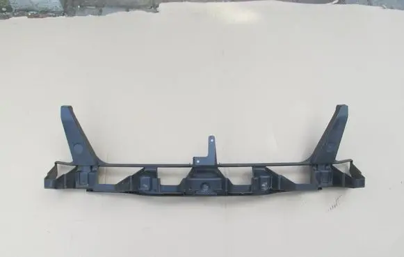 Ford Focus Rear bumper mounting bracket BM51N17B861A 0097A