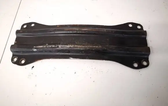 Ford Fiesta Engine mounting bracket 
