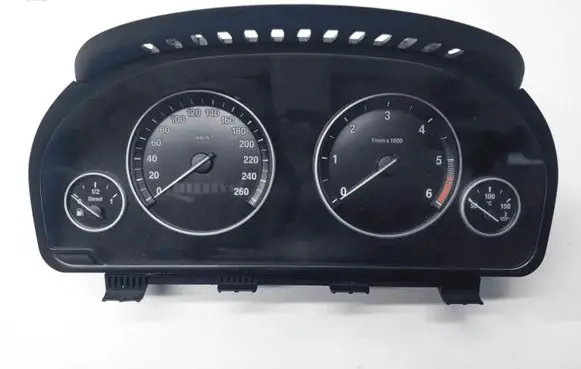 BMW 5 F10 F11 Speedometer (instrument cluster) 9285195