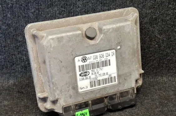 Volkswagen Golf IV Engine control unit/module 036906034DR