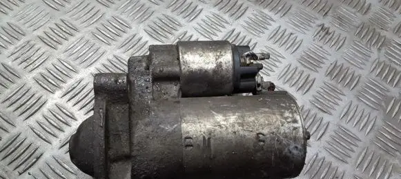 Peugeot 307 Starter motor 9647982880