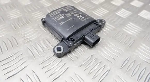 Lexus RX 450H Blind spot module 881620W520