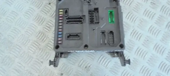 Volkswagen Sharan Fuse box set
