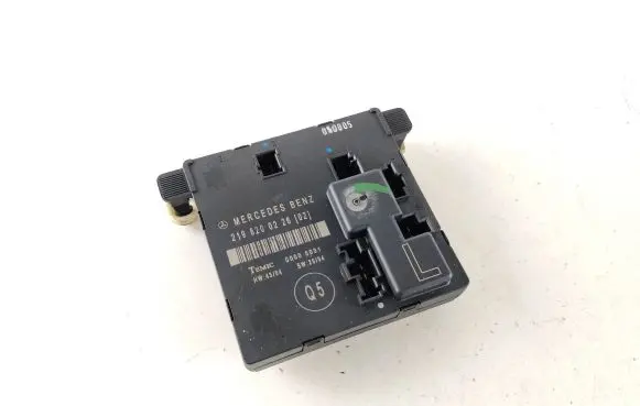 Mercedes-Benz CLS C219 Door control unit/module 2198200226 00005031