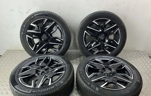 Peugeot 3008 III R19 alloy rim 9842668980