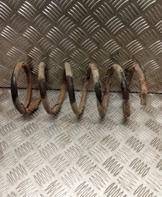 Toyota Avensis Verso Rear coil spring