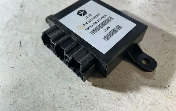Dodge Challenger Parking PDC control unit/module 68316627AC P68316627AC E1173075