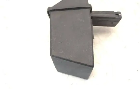 Ford Focus Intake resonator 98AB9F763LE