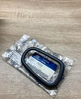 Hyundai Sonata Front door interior handle trim 8261135000AQ