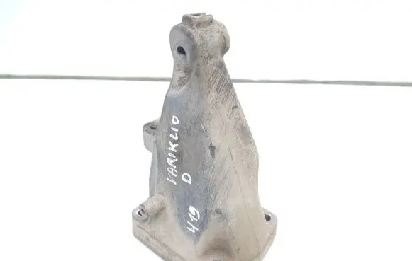 Mercedes-Benz Vito Viano W639 Engine mounting bracket A6462230804