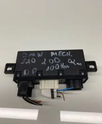 BMW 5 E39 Door control unit/module 61356904247 5DK00704816 12037310