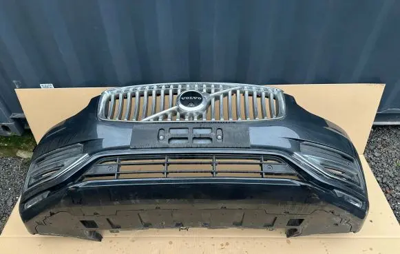 Volvo XC90 Front bumper 31690641 BP3E