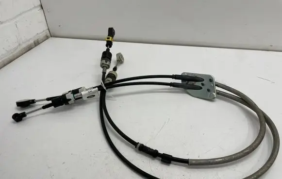 Gear shift cable linkage