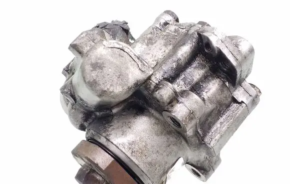 Volkswagen Golf IV Power steering pump