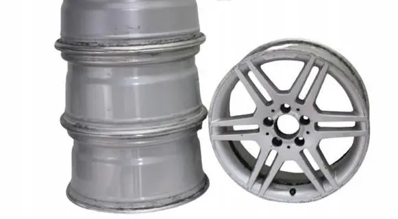 Mercedes-Benz C AMG W204 R17 alloy rim 
