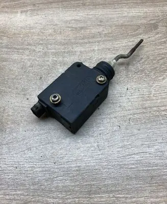 BMW 3 E36 Central locking motor 1387610