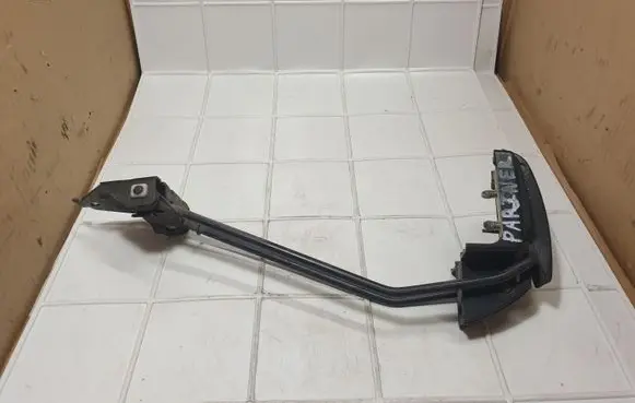 Peugeot Partner Rear door check strap stopper