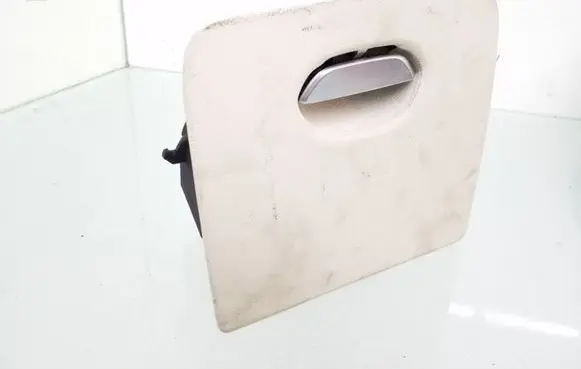 BMW 7 G11 G12 Glove box