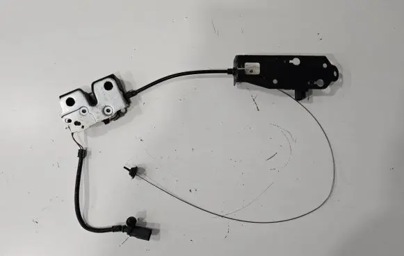 Porsche Boxster 982 Engine bonnet/hood lock/catch 98151205304 9815120530400 98162411800