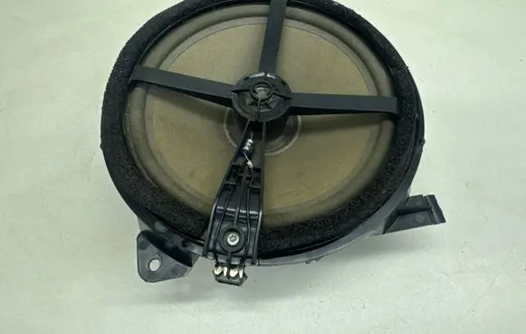 Volvo S60 Parcel shelf speaker 30745945
