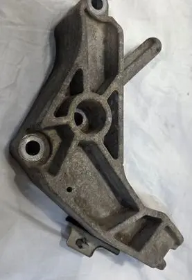 Opel Zafira B Gearbox mounting bracket 24459819