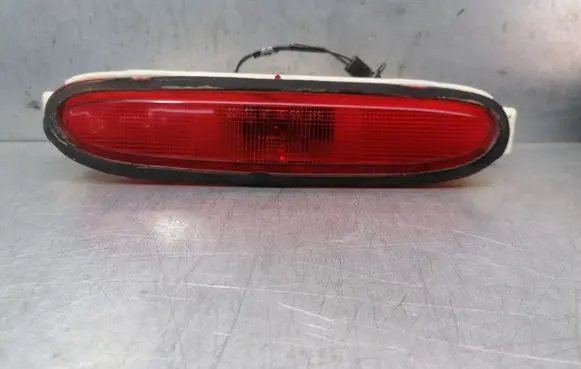 Chrysler Sebring (ST-22 - JR) Third/center stoplight 04630234 04805121AC