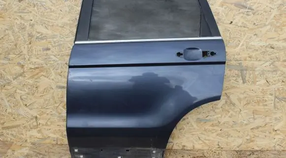 Honda CR-V Rear door