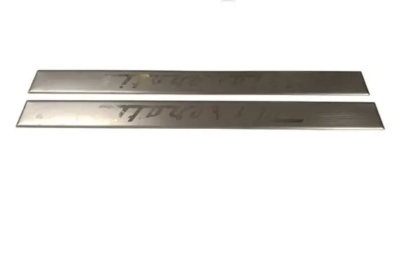 Maserati Ghibli sill trim set (inner) 