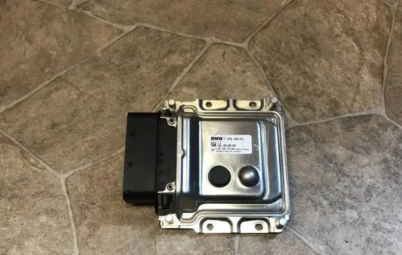 BMW 5 F10 F11 Adblue control unit 7445434