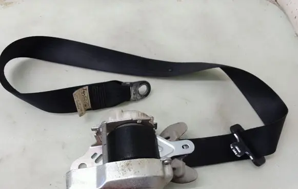 Toyota Corolla Verso E121 Front seatbelt E40433085