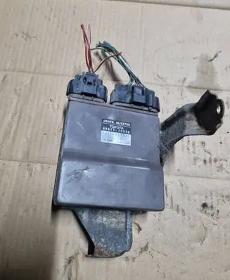 Toyota Previa (XR30, XR40) II Fuel injection control unit/module 8987120030 1310001041
