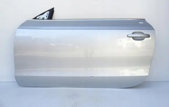 Audi A5 8T 8F Front door LX7W