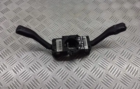 Skoda Octavia Mk1 (1U) Headlight wiper switch 8L0953513G