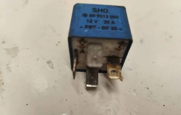 Audi A4 S4 B6 8E 8H Other relay 899313000