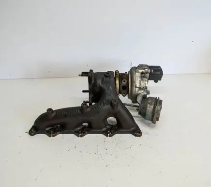 Volkswagen Golf VI Turbo 03C145702C