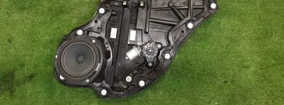 Rear door window regulator with motor