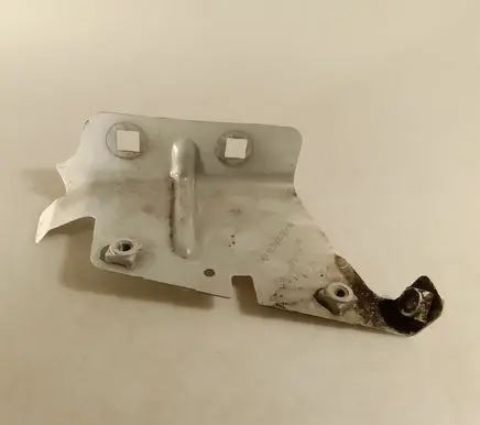 Renault Master III Fender mounting bracket 641C30003R