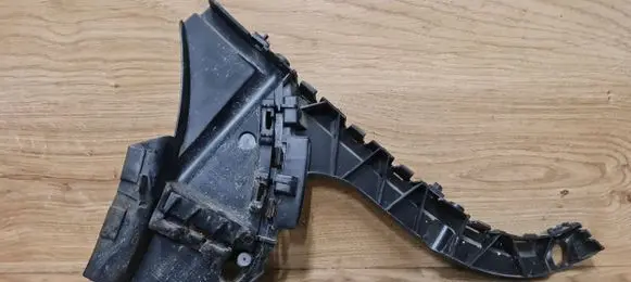 Volvo XC70 Rear bumper mounting bracket 31265323