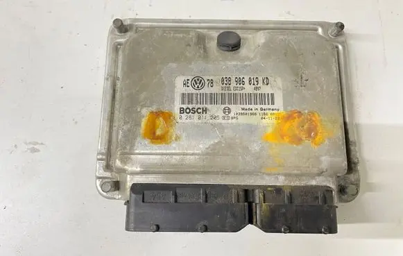 Volkswagen PASSAT B5.5 Engine control unit/module 038906019KD 1039S01966 0281011205