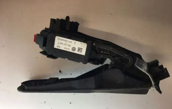 Volkswagen Golf VI Accelerator throttle pedal 1K1721503T