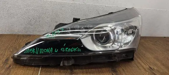 Toyota Verso Headlight/headlamp 81150-0F181-00 15535FF 172288875