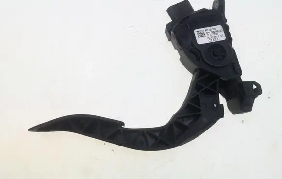 Audi A4 S4 B8 8K Accelerator throttle pedal 8K1721523