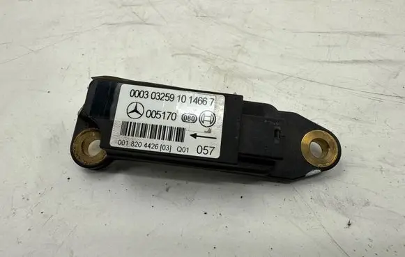 Mercedes-Benz C W203 Airbag deployment crash/impact sensor 0018204426