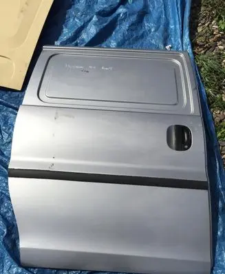 Hyundai H-1, Starex, Satellite Rear door