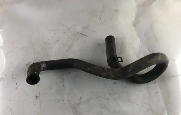 Chrysler Grand Voyager V Engine coolant pipe/hose