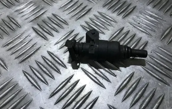 BMW 5 E39 Fuel injector 1427240