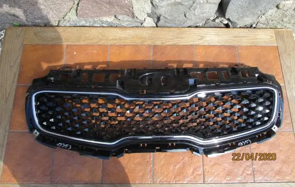 KIA Sportage Front bumper upper radiator grill 86350F1010