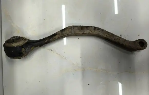 BMW X3 E83 Front lower control arm/wishbone A282