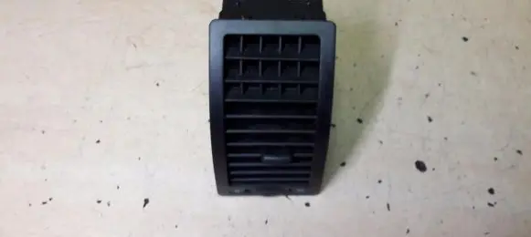 Volkswagen Polo IV 9N3 Rear air vent grill 6Q0819703 I2765