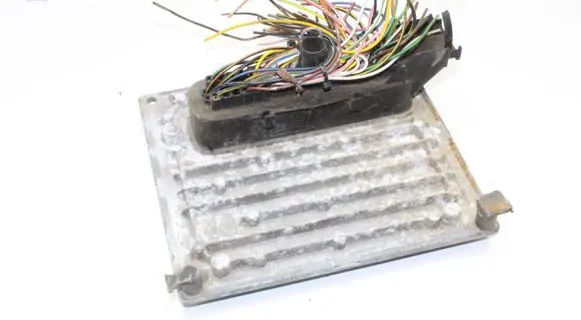 Ford Fiesta Engine control unit/module 4S6112A650SE